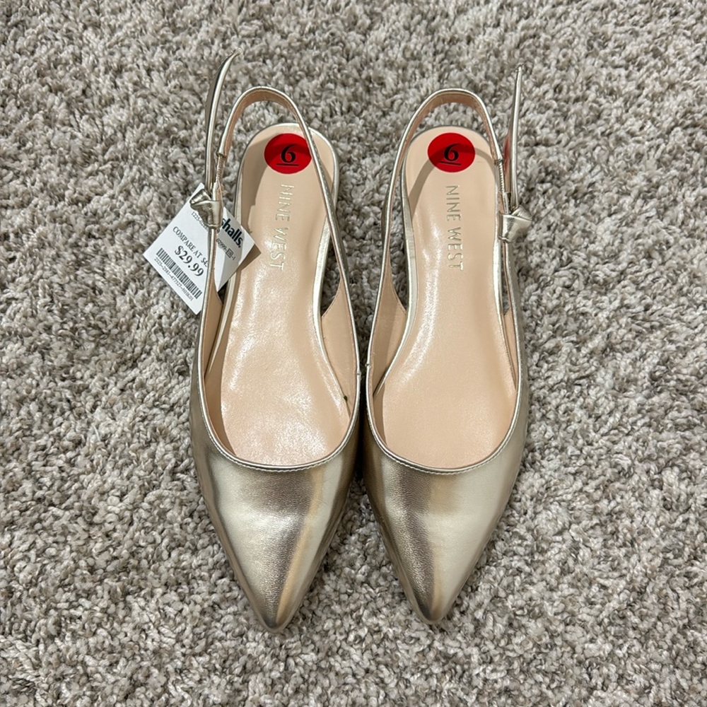 Nine West Gold Flats Size 6M